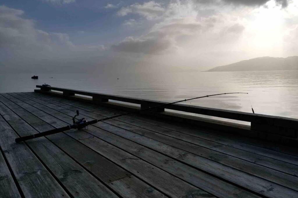 Øystese Panoramaresort In Hardangerfjorden Leilighet I Sjokanten Ved Hardangerfjorden For 7 Personer Boat , Sauna,Kajak, Sup For Rent מראה חיצוני תמונה