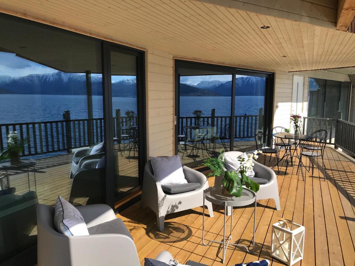 Øystese Panoramaresort In Hardangerfjorden Leilighet I Sjokanten Ved Hardangerfjorden For 7 Personer Boat , Sauna,Kajak, Sup For Rent מראה חיצוני תמונה