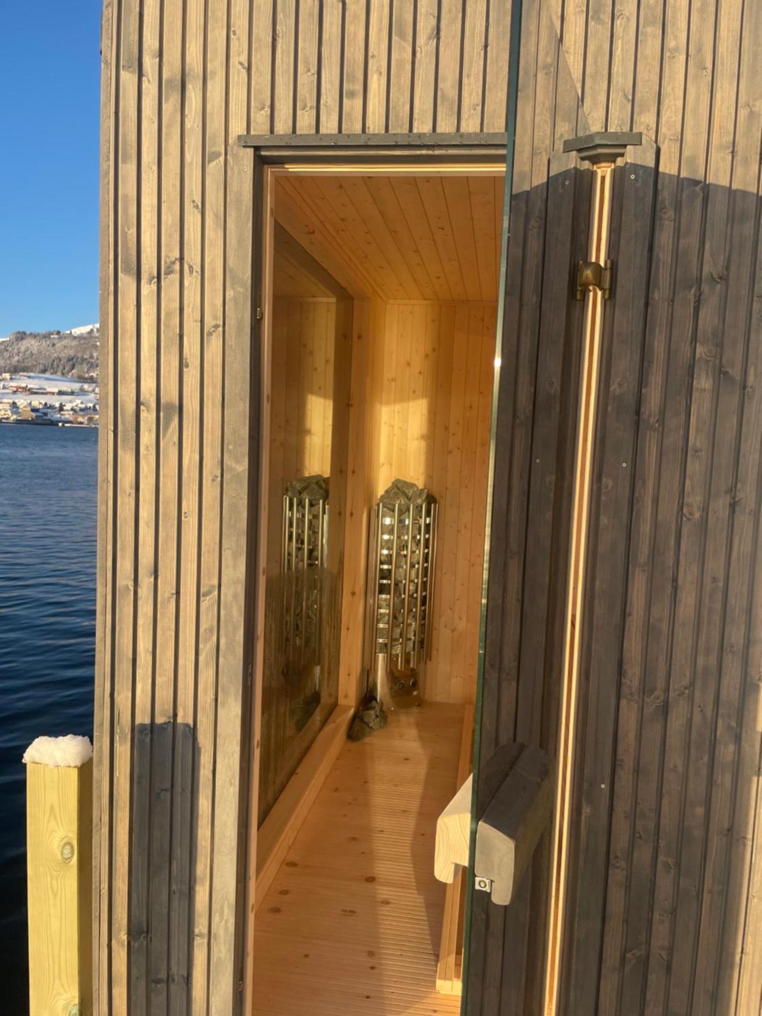 Øystese Panoramaresort In Hardangerfjorden Leilighet I Sjokanten Ved Hardangerfjorden For 7 Personer Boat , Sauna,Kajak, Sup For Rent מראה חיצוני תמונה